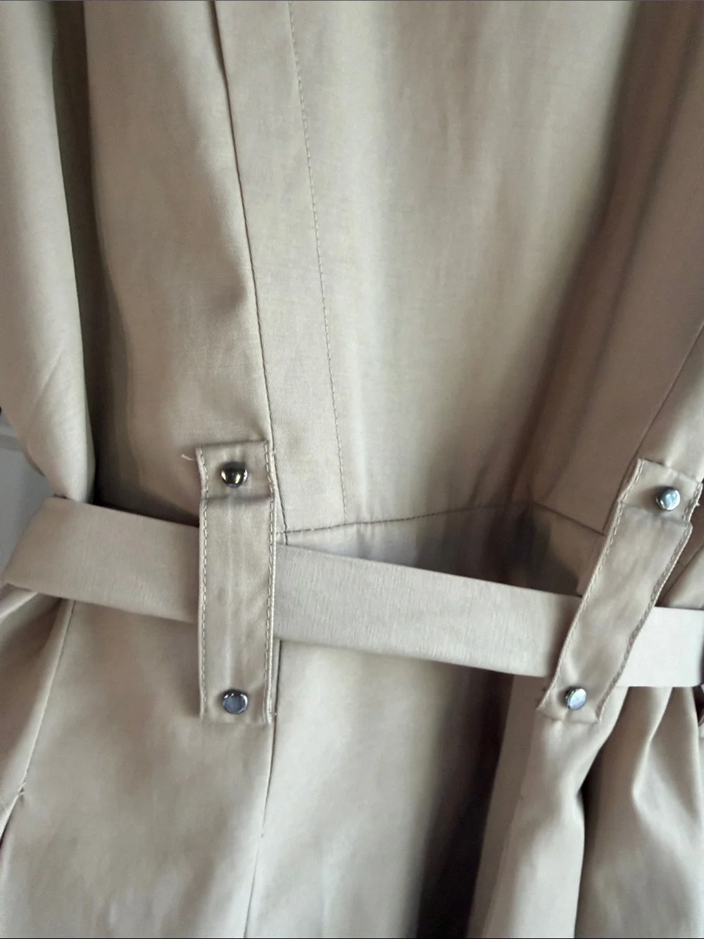 Steve Madden Classic Beige/Tan Women's Trench Coat with Belt - size large